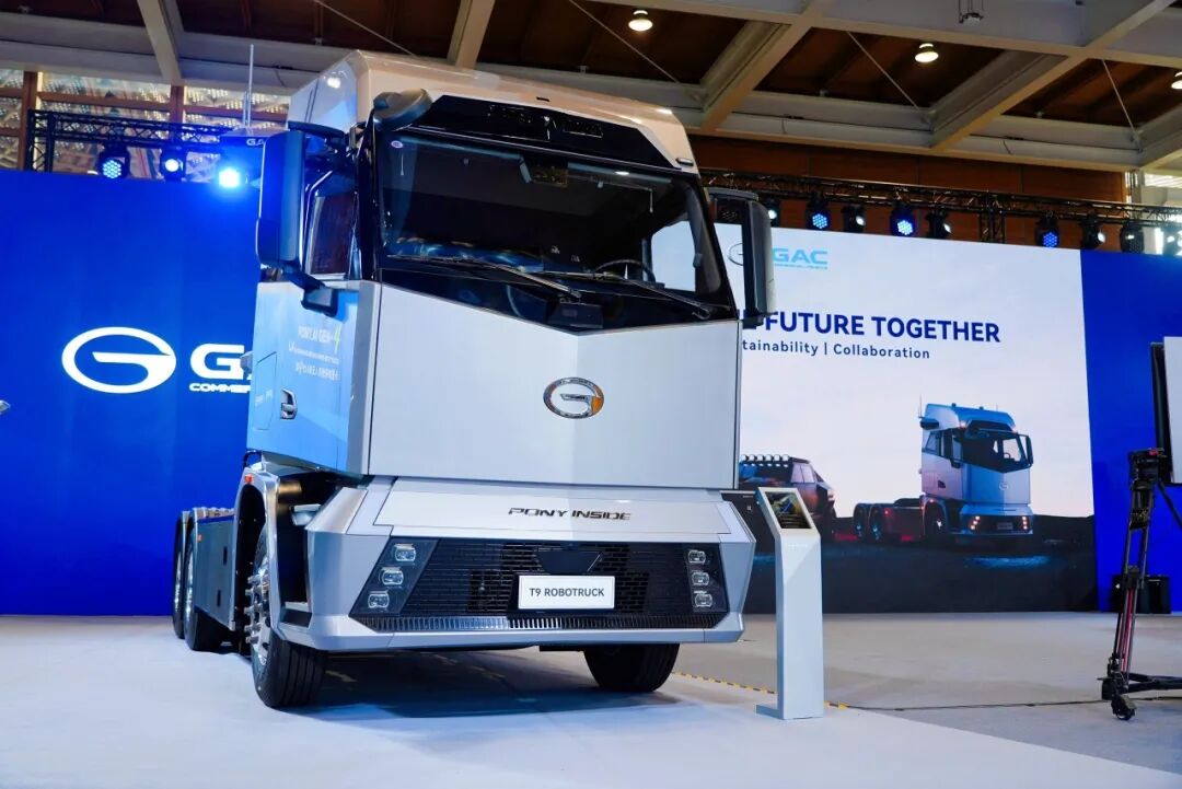 小马智行发布第四代自动驾驶重卡 Robotruck，将于年内规模量产